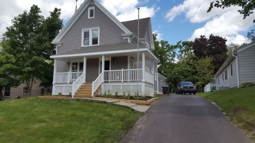 402 Racine St, Waterford, WI 53185-4146