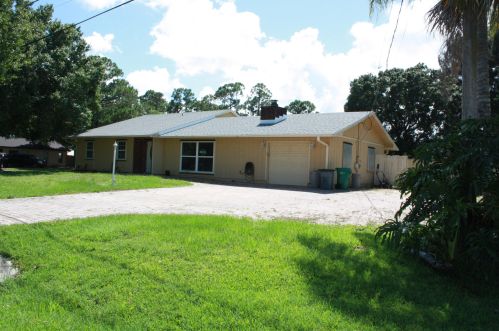 5903 Sunset Blvd, Fort Pierce, FL 34982-7529