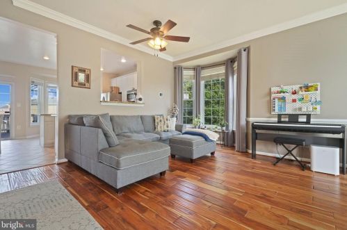 7360 Old Pohick Way, Lorton VA  22079-1564 exterior