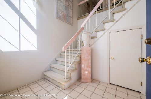 234 Tulip Ln, East Freehold NJ  07728-4105 exterior