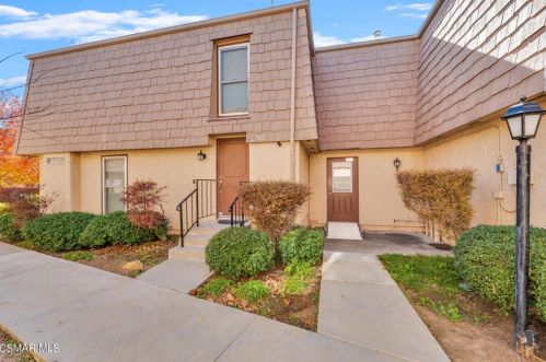 27503 Endeavor St, Calabasas CA  91301-3538 exterior