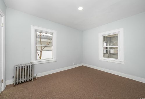 135 Allen St, Hempstead NY  11550-7319 exterior