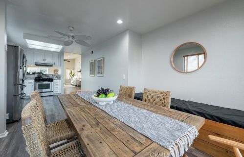 23128 Calvello Dr, Santa Clarita CA  91354-1360 exterior