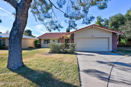 535 Leisure World, Mesa, AZ 85206-3125