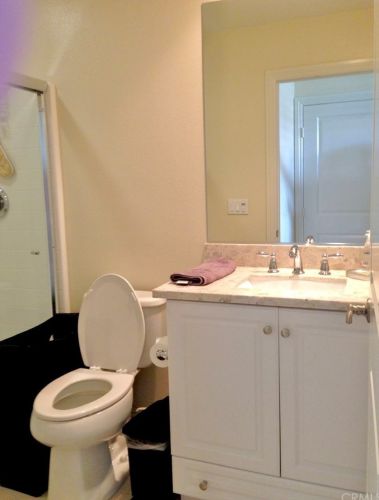 216 Compass, Irvine CA  92618-1154 exterior