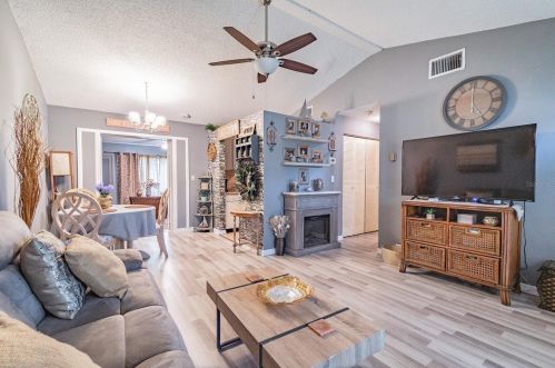 3229 Seven Springs Blvd, New Port Richey FL  34655-3351 exterior