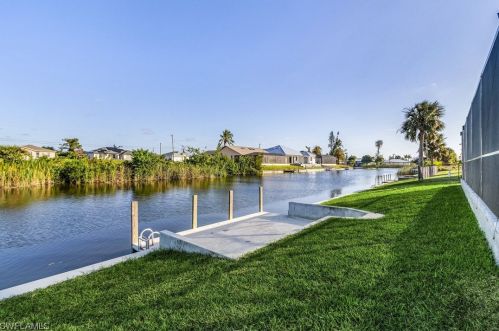 2227 2 Ter, Cape Coral FL  33990-1024 exterior