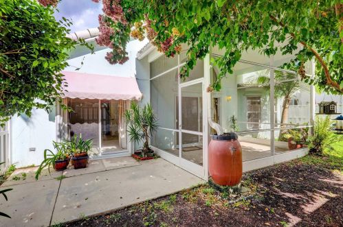 2678 Bedford Mews Dr, West Palm Beach, FL 33414-7763