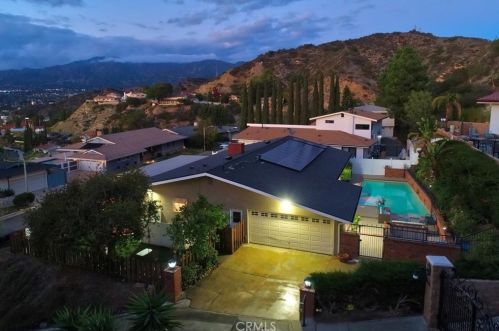 1630 Virden Dr, Glendale CA  91208-2722 exterior