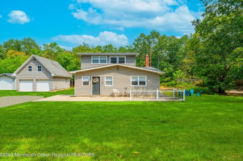 1420 Transit Ave, Jackson Twp NJ  08527-5224 exterior