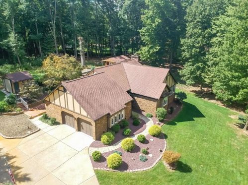 2901 Rosedale Ave, New Castle, PA 16105-1217