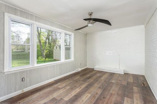 7 Armhurst Ct, Greensboro NC  27405-5911 exterior