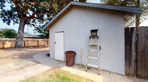 3336 Topeka St, Riverbank CA  95367-2330 exterior