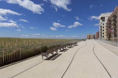 129 Beach 118th St, Far Rockaway, NY 11694-2055