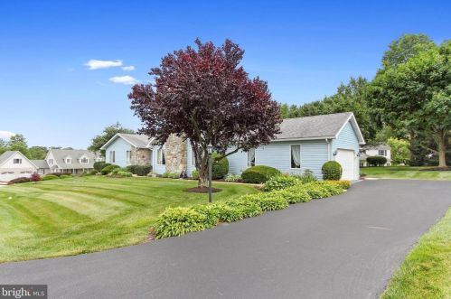 1 Mccartney Rd, Tolna, PA 17349-9452