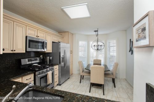 278 Lilac Ln, East Freehold, NJ 07728-4085