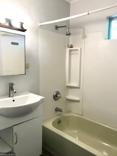 946 Clark St, Saint Paul MN  55130-4032 exterior