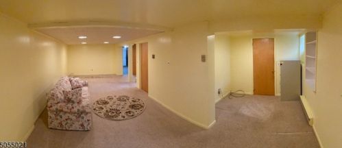 5 Linden Dr, Sparta NJ  07871-3723 exterior