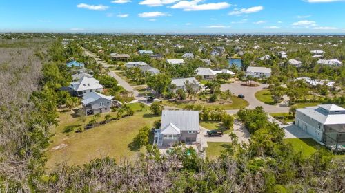 9393 Peaceful Dr, Sanibel FL  33957-4238 exterior