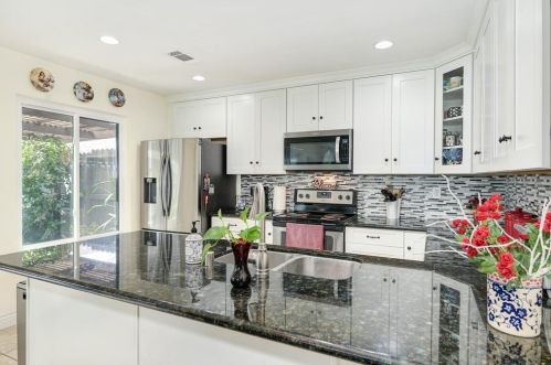 7915 Rocky Point Ct, Citrus Heights CA  95610-7704 exterior
