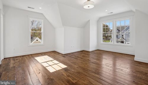 608 Jackson St, Falls Church VA  22046-2828 exterior