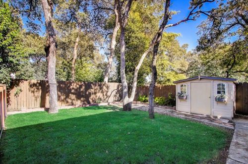 814 Stoneman Way, Folsom CA  95762-4218 exterior