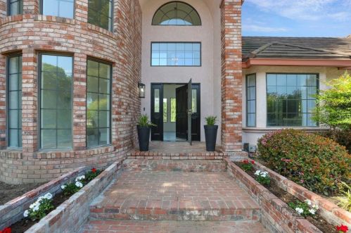 11331 Scarlet Oak Dr, Valley Home CA  95361-9542 exterior