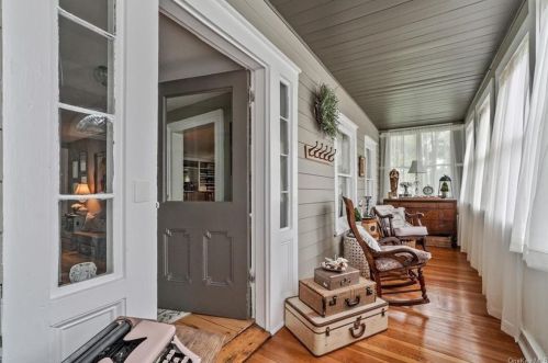 130 Osborne Hill Rd, Fishkill NY  12524-2515 exterior