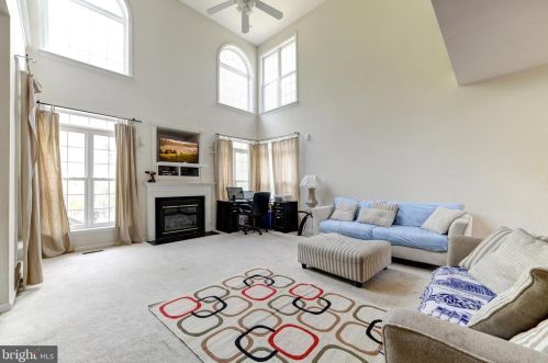 32195 Angus Ct, Locust Grove, VA 22508-2946