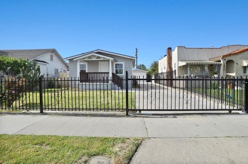 3722 58th St, Bell, CA 90270-2619