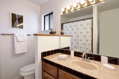 110 Spring Water Way, Folsom CA  95630-2073 exterior