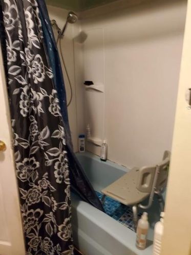 2967 State St, New Castle PA  16101-8649 exterior