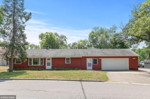 564 Janesville St, Minneapolis, MN 55432-1637