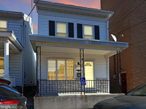 37 Front St, Arnots Addition, PA 17970-1069