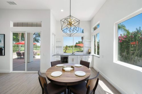 116 Via Las Flores, Rancho Mirage CA  92270-5205 exterior