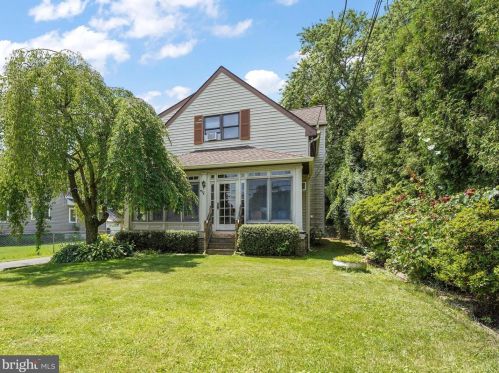 1419 Zebley Rd, Boothwyn, PA 19060-1516