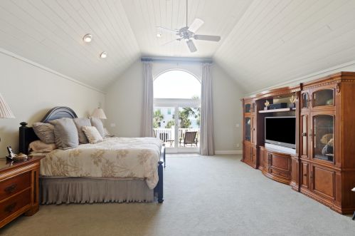 5 Beachwood, Isle Of Palms SC  29451-2815 exterior