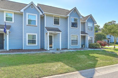 1712 Deer Path Dr, Mount Pleasant, SC 29464-7711