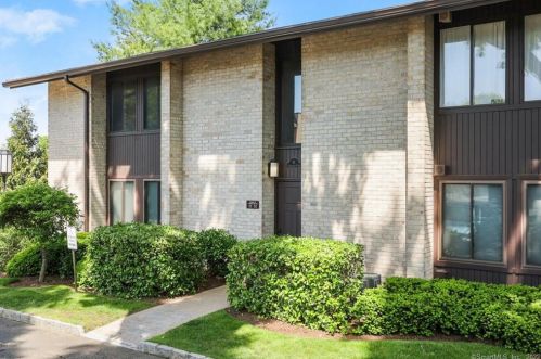 81 Courtland Ave, Stamford, CT 06902-3475