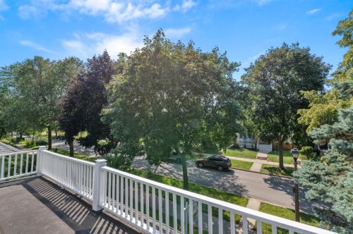 4532 Newhall St, Milwaukee WI 53211-1527 exterior