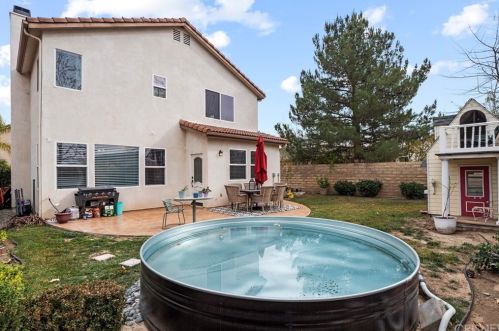 28423 Connick Pl, Santa Clarita CA  91350-1991 exterior
