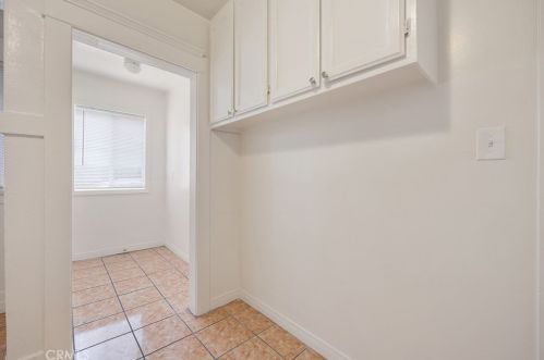 930 11th St, Long Beach CA  90813-3577 exterior