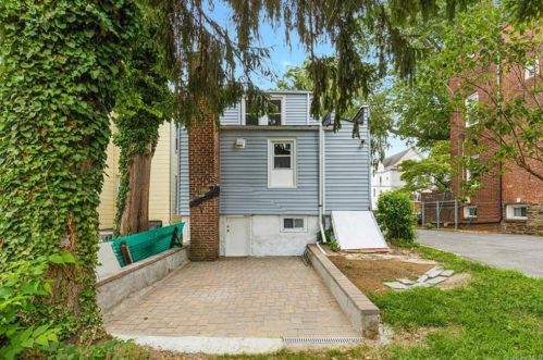 248 Terrace Ave, Mount Vernon NY  10550-1011 exterior