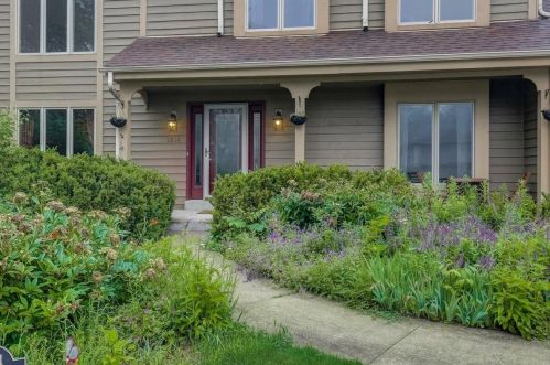 2234 Glenbrook Ln, Thiensville WI  53092-3116 exterior