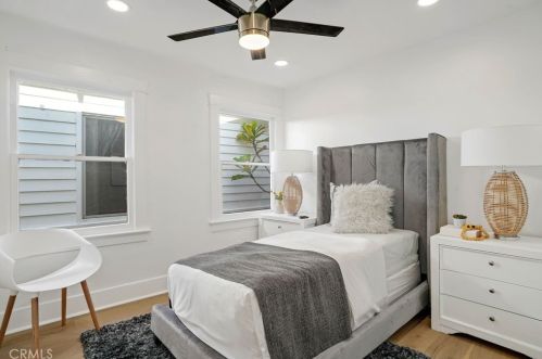 307 Fernando St, Newport Beach CA  92661-1236 exterior