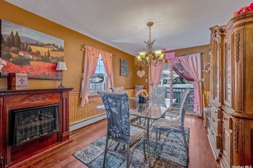 3680 Stokes Ave, Bethpage NY  11714-4132 exterior