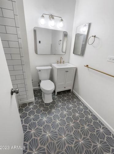 8901 18th Ave, Phoenix AZ  85021-4323 exterior