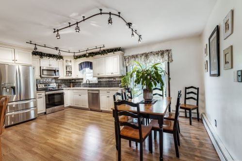 24 Ashland St, Mount Sinai NY  11766-2902 exterior