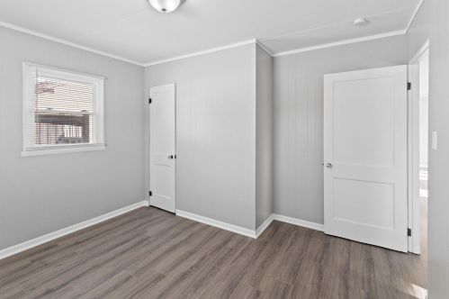 206 Morgan Ave, Milwaukee WI 53207-3724 exterior