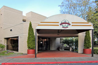 600 Marion St, Portland OR  97202-7057 exterior